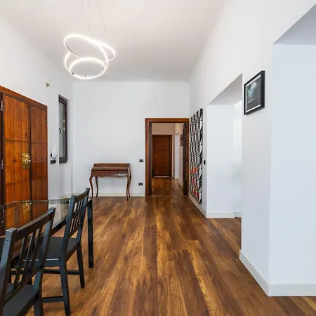 Dolce Al Colosseo Apartment Rome